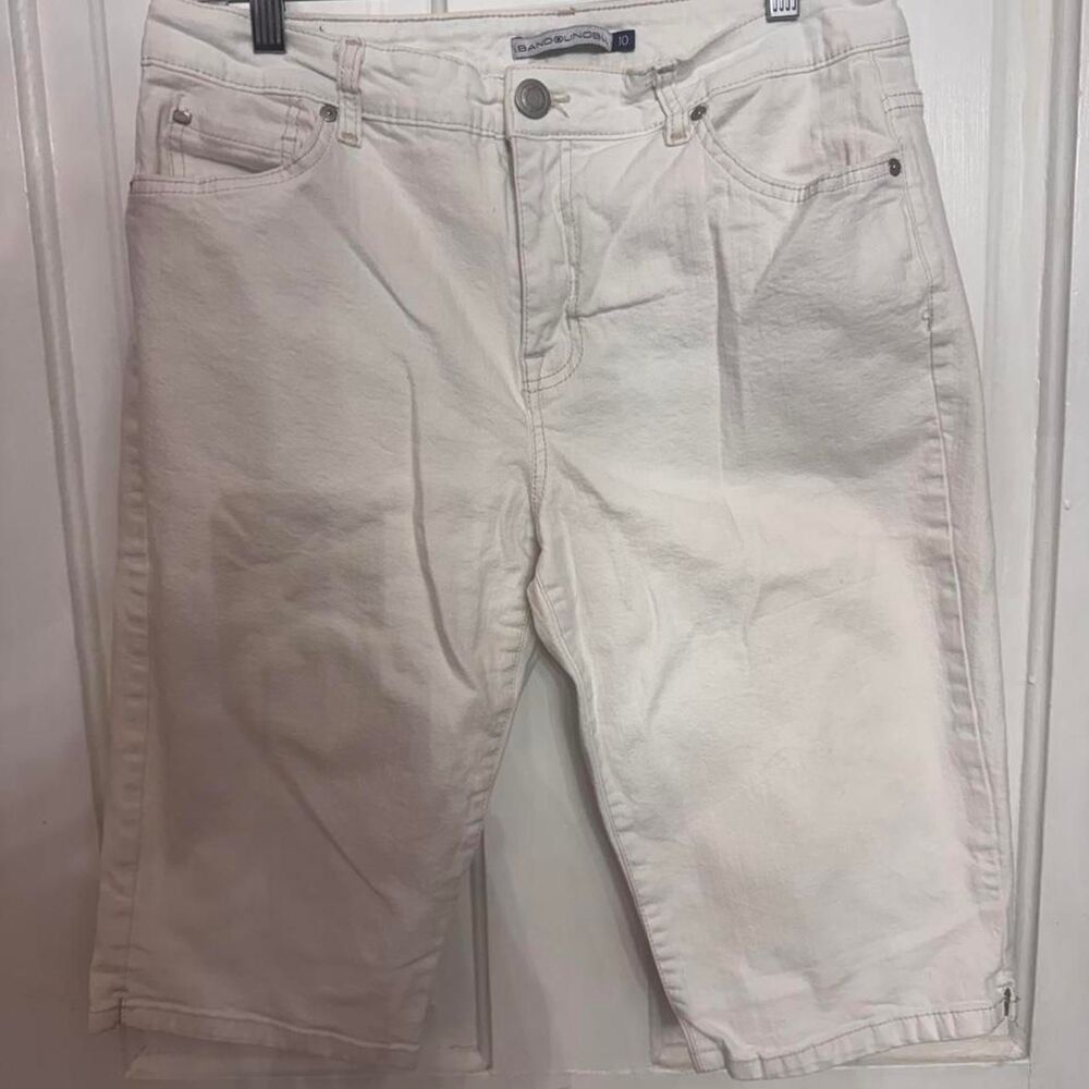 Bandolino Women's White Shorts